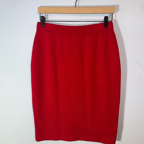 St. John collection Santana knit Vibrant Red Pencil Skirt size 6 made in USA - Picture 2 of 6